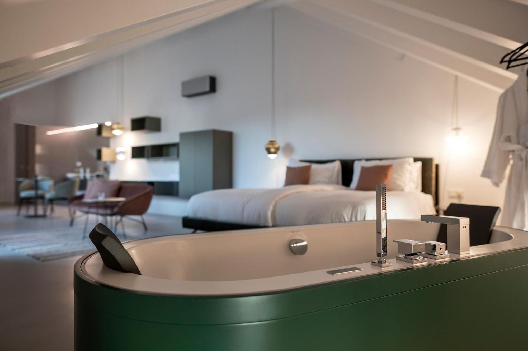 Designhotel Gius La Residenza Caldaro Szoba fotó